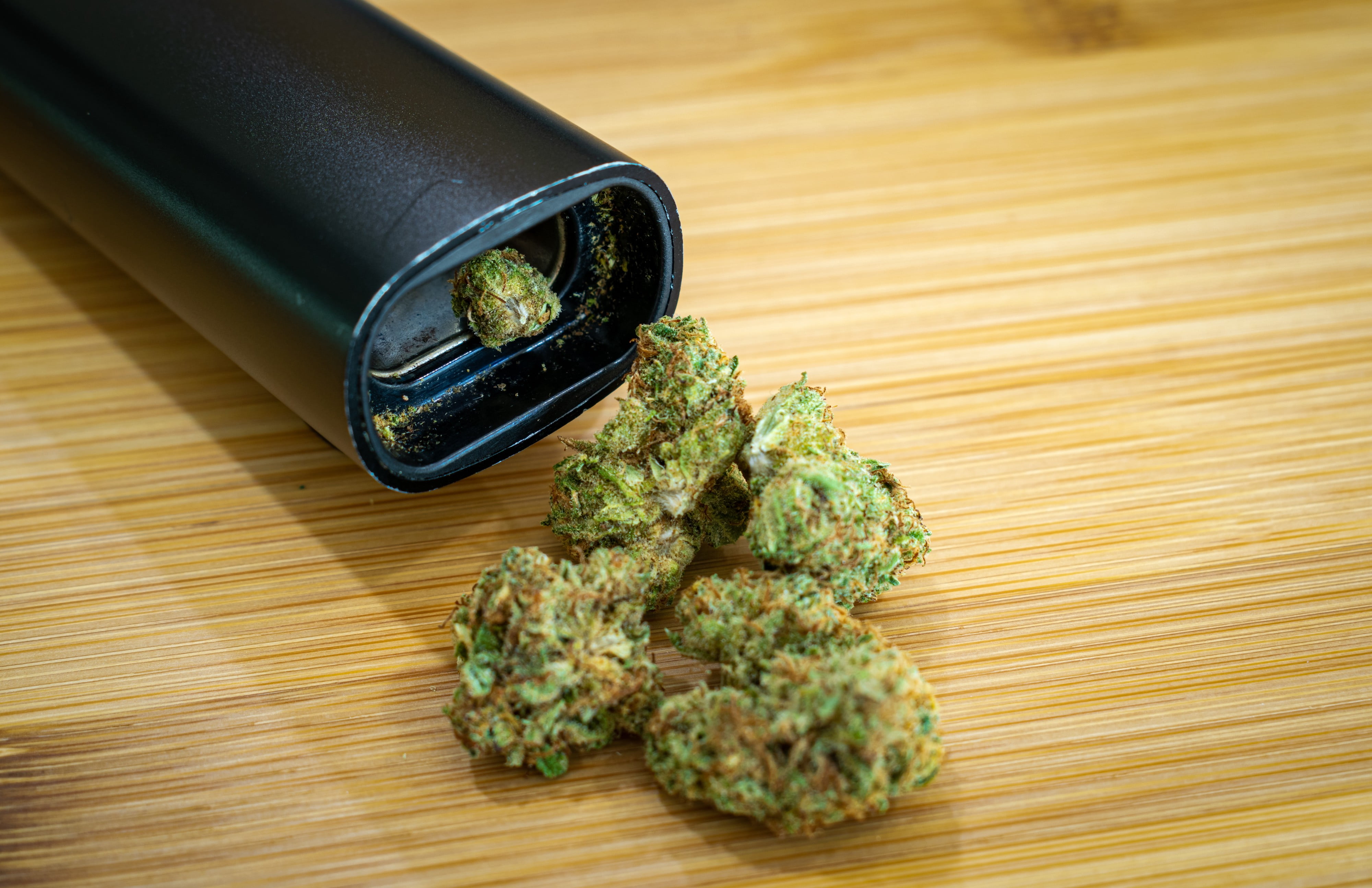 Easy Guide On How To Use Vaporizers For Dry Herbs 