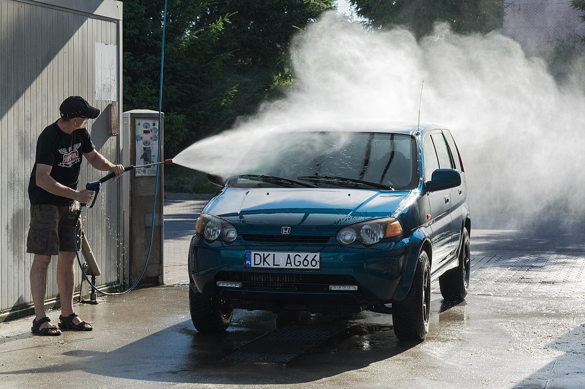 Does your Business Need a Wash Bay?
