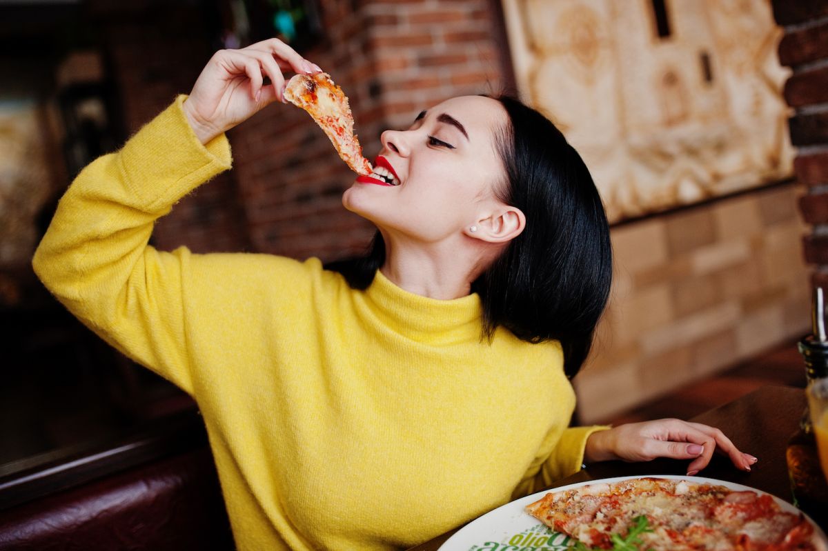 How To Practice Conscious Eating To Avoid Weight Gain